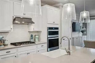 6540 Beacon Dr, Sandy Springs, GA 30328 - Photo 8