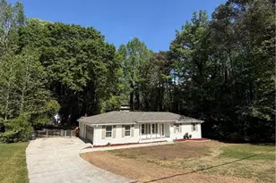 2646 Pamela Dr, Snellville, GA 30078 - Photo 2