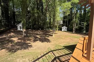 2646 Pamela Dr, Snellville, GA 30078 - Photo 20