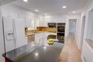 618 Dorsey SW, Lilburn, GA 30047 - Photo 18