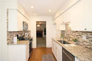 392 Hamilton Trce, Marietta, GA 30068 - Photo 2