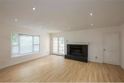 9070 Cobbler, Roswell, GA 30076 - Photo 10