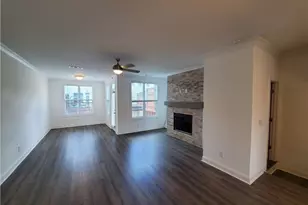 3220 Bennett Crk Ln, Suwanee, GA 30024 - Photo 2
