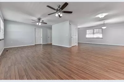 424 Shamrock Drive, Dalton, GA 30721 - Photo 2