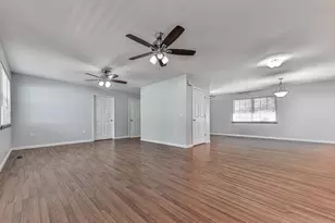 424 Shamrock Dr, Dalton, GA 30721 - Photo 2