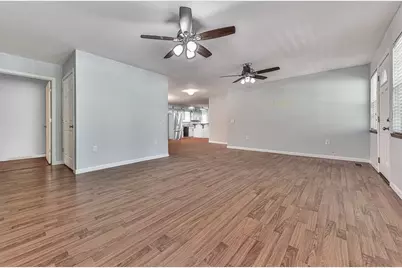 424 Shamrock Drive, Dalton, GA 30721 - Photo 8