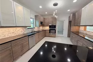 302 Summer Garden Dr, Marietta, GA 30064 - Photo 2