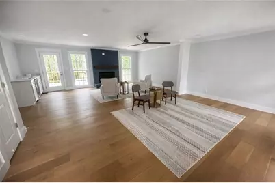 330 London Dale, Woodstock, GA 30189 - Photo 8