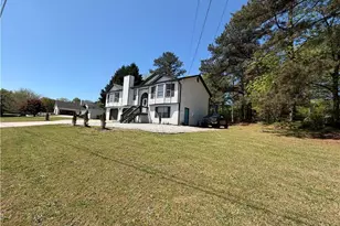 934 Bay Ridge Dr, Lawrenceville, GA 30045 - Photo 4