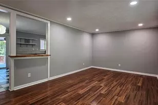 1096 Deleon Ct, Clarkston, GA 30021 - Photo 2