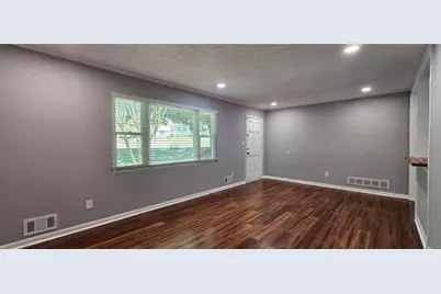 1096 Deleon Court, Clarkston, GA 30021 - Photo 4