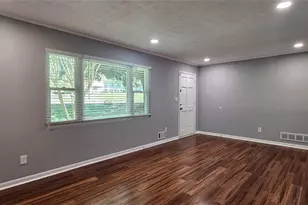 1096 Deleon Ct, Clarkston, GA 30021 - Photo 4