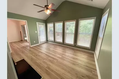 708 York View Drive, Auburn, GA 30011 - Photo 32