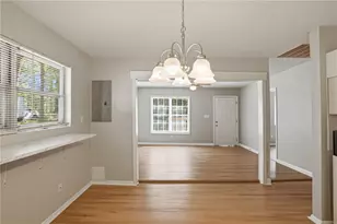 5575 Oglesby Rd, Atlanta, GA 30349 - Photo 8