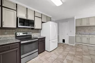 404 Kelly Cir, Woodstock, GA 30188 - Photo 12