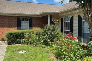 1698 Pin Oak, Dalton, GA 30721 - Photo 2