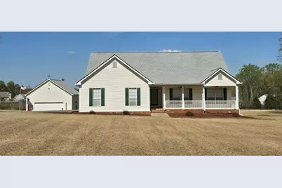 352 Olde Wick Trail, Hoschton, GA 30548 - Photo 1