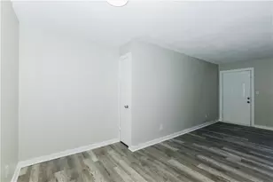 2065 Alison Ct, Atlanta, GA 30311 - Photo 8