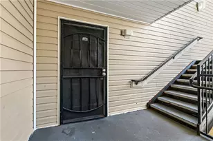 1202 Fairington Village Dr, Lithonia, GA 30038 - Photo 2