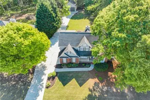 185 Amberbrook Cir, Grayson, GA 30017 - Photo 2