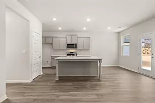 112 Holland Cv, Winder, GA 30680 - Photo 6