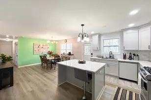 2448 Hillboro Cir S W, Marietta, GA 30064 - Photo 6