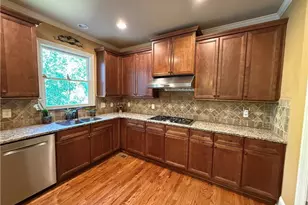 970 Gardiner Cir, Suwanee, GA 30024 - Photo 32