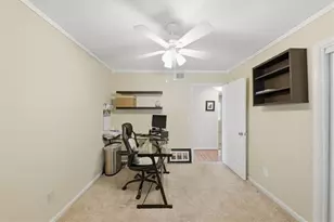 225 Triumph Dr NW, Atlanta, GA 30327 - Photo 16