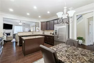 6210 Crested Moss Dr, Alpharetta, GA 30004 - Photo 4