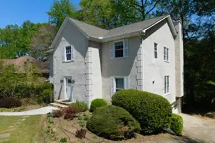 8893 Carroll Manor Dr, Atlanta, GA 30350 - Photo 2