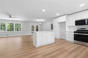 2131 Rolling Acres Dr SW, Conyers, GA 30094 - Photo 6