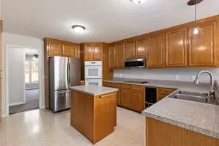 2982 Rivercrest Dr, Gainesville, GA 30507 - Photo 8