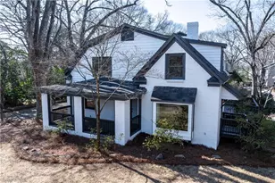 2415 Charleston Oaks Ln, Decatur, GA 30030 - Photo 2