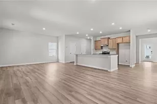 5249 Gainesville St, Flowery Branch, GA 30542 - Photo 4