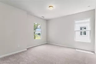 5249 Gainesville St, Flowery Branch, GA 30542 - Photo 8