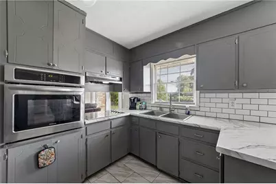 6852 Wendy Jean Drive, Morrow, GA 30260 - Photo 8