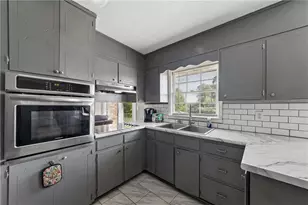 6852 Wendy Jean Dr, Morrow, GA 30260 - Photo 8