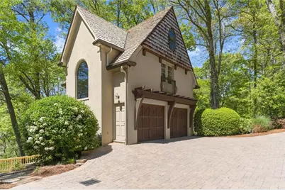 581 Pine Valley Road SE, Marietta, GA 30067 - Photo 2
