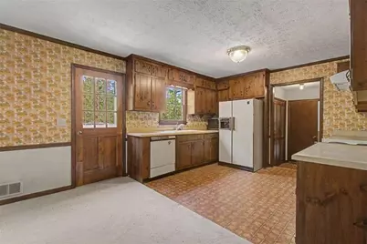 4170 Oakwood Trl, Cumming, GA 30040 - Photo 10