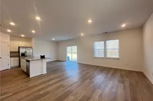 273 Blue Dragon Dr, Jefferson, GA 30549 - Photo 6