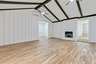 5586 Glore Dr SW, Mableton, GA 30126 - Photo 10