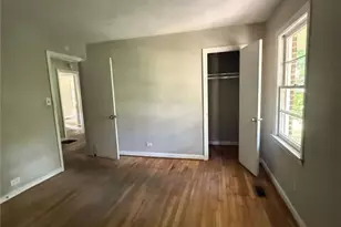 7205 Lakeview Dr, Covington, GA 30014 - Photo 10