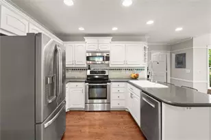 4069 Bittersweet Dr NE, Roswell, GA 30075 - Photo 14