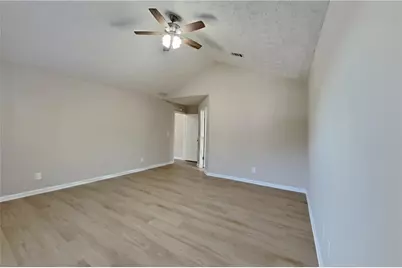 2929 Sentinel Circle, Lawrenceville, GA 30043 - Photo 8