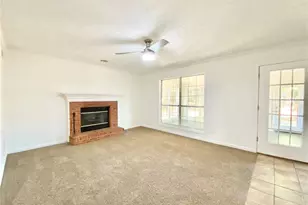 640 Suwanee Lakes Circle, Suwanee, GA 30024 - Photo 8