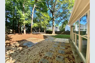 640 Suwanee Lakes Circle, Suwanee, GA 30024 - Photo 26