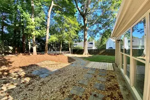 640 Suwanee Lakes Circle, Suwanee, GA 30024 - Photo 26