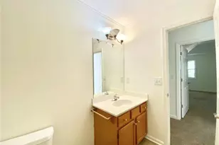 640 Suwanee Lakes Circle, Suwanee, GA 30024 - Photo 22