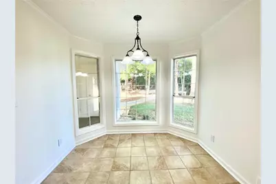 640 Suwanee Lakes Circle, Suwanee, GA 30024 - Photo 8