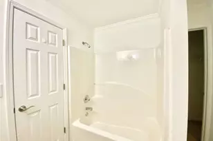 640 Suwanee Lakes Circle, Suwanee, GA 30024 - Photo 26